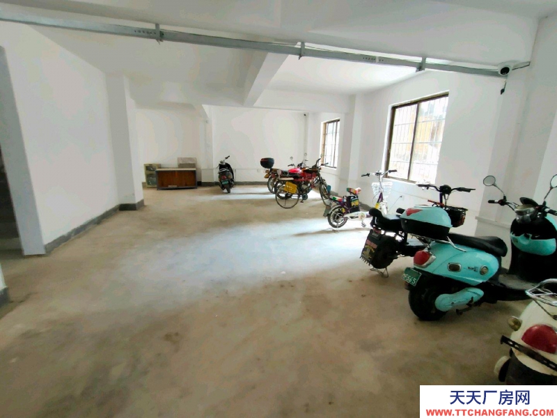 (出租) 玉林容縣交通便利，適應(yīng)交通便利，做廠房