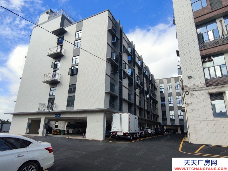 (出租) 廣東佛山業主直租時尚產業園500平方,交通便利,出貨方便,園區管理