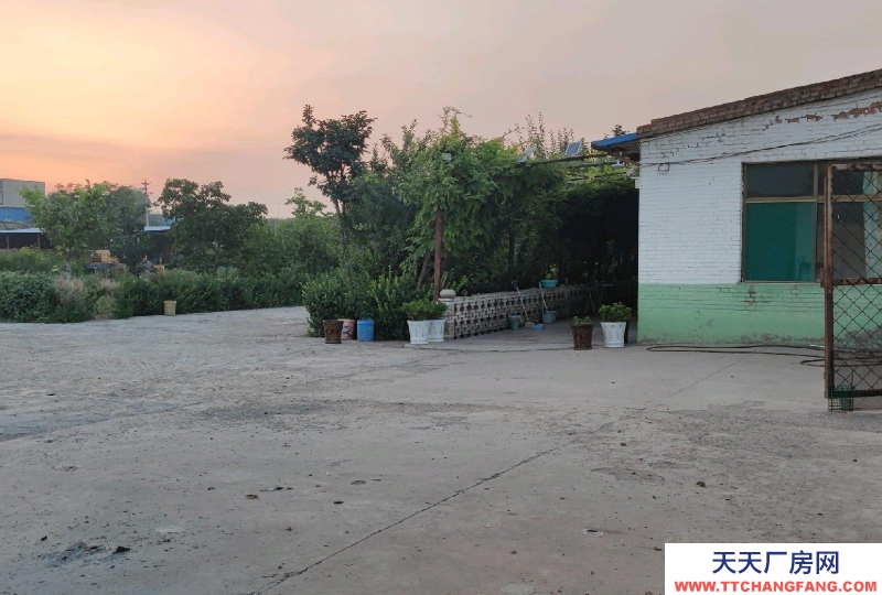 (出租) 整租場地，超大空地，配套7間房