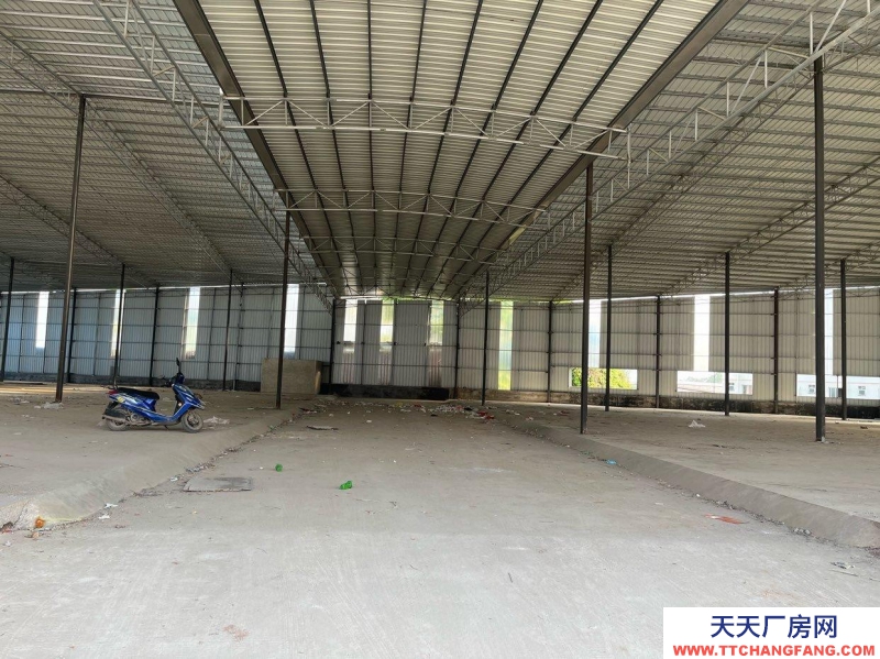 (出租)玉林 陸川工業(yè)園區(qū)紅綠燈路口，6000平方，可裝吊，