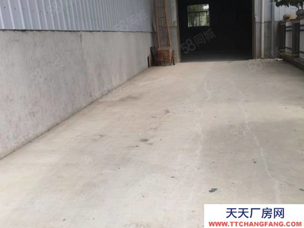 岳陽市岳臨湘區 京港澳高速旁廠房倉庫出租房東直租交通方便可分租