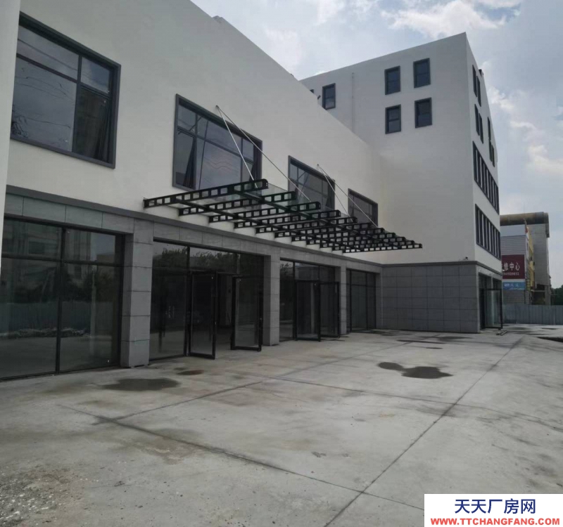 (出租) 遼陽宏偉區宏偉路忠旺科創中心對面，4000平招租，價格面議！