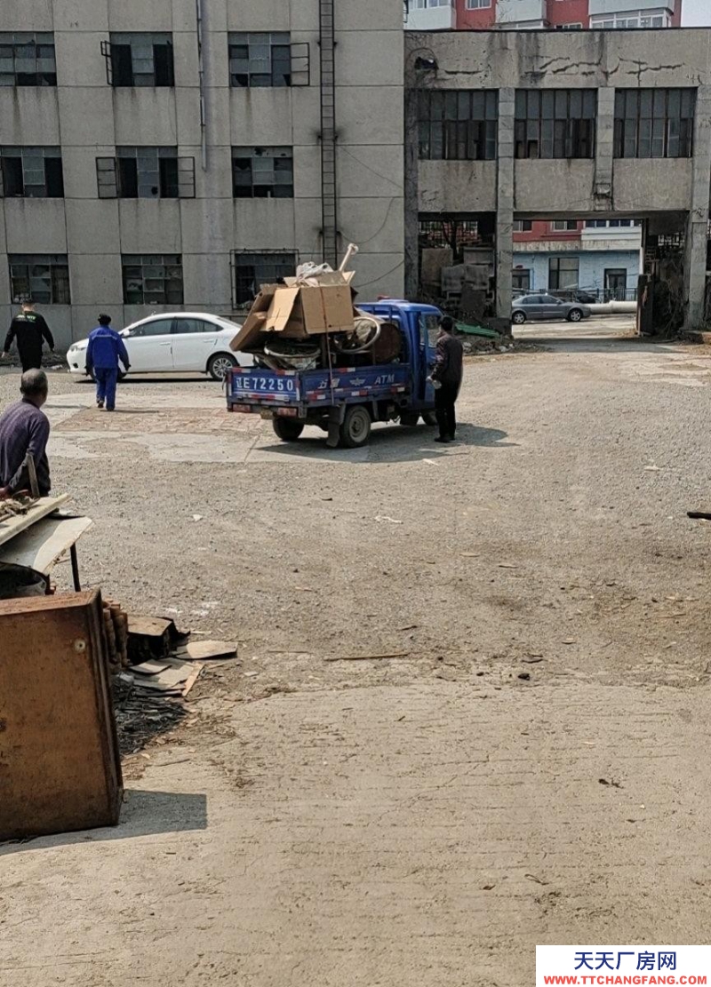 (出租) 本溪溪湖區(qū)倉庫300平，大院1500平出租