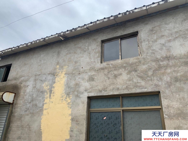 菏澤曹縣東臨火車站，南鄰外環路，十字路口繁華地段