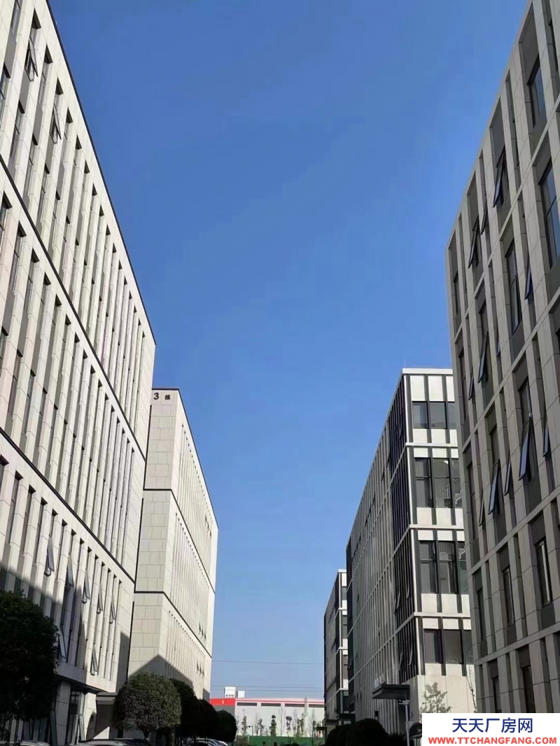 青白江城區1公里，二繞內，高速口，50年產權廠房，現房呈現，首付僅25%，出售！