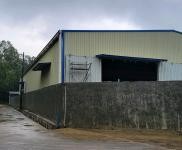 (出租) 大路旁邊可停靠大貨車。