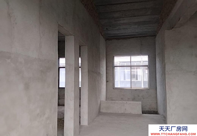 菏澤單縣交通方便，通風采光好