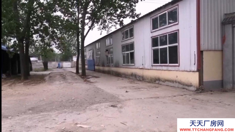 菏澤成武出租大面積廠房約3200平，租金面議，水電氣齊全，交通便利