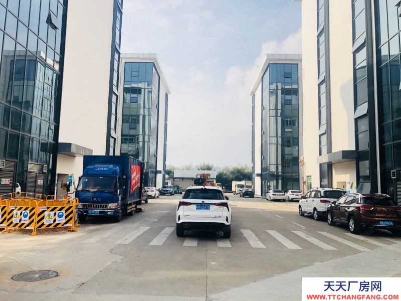 (出租) 深圳龍崗南聯方興科技園3樓1000平紅本廠房低價出租 可分租