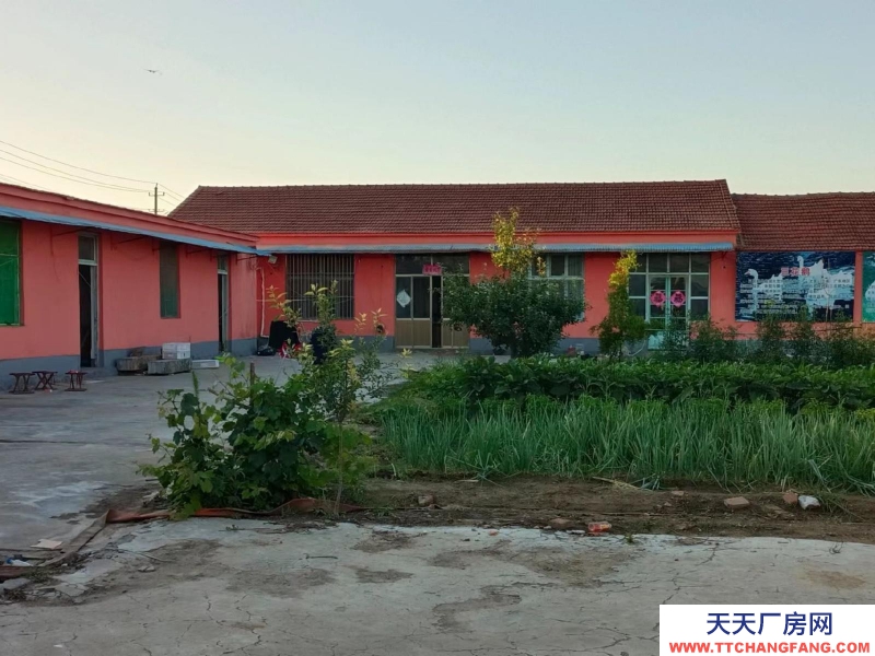 菏澤位于巨野縣田莊鎮(zhèn)，交通便利