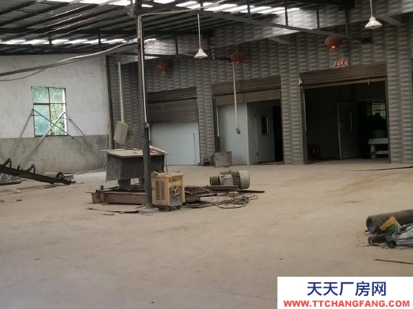 岳陽(yáng)市湘陰區(qū) 廠房位于金龍鎮(zhèn)芙蓉大道旁，三相四線，自來(lái)水，網(wǎng)絡(luò)一應(yīng)俱全