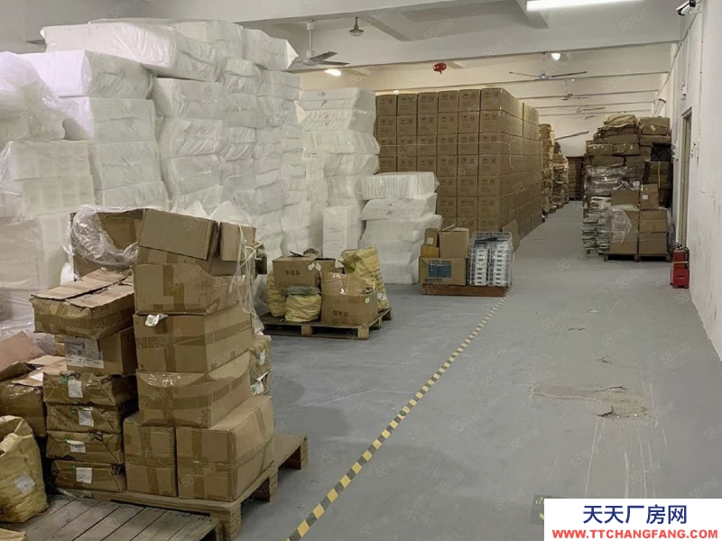(出租) 深圳鹽田保稅區(qū)地鐵旁新出獨(dú)院紅本廠房出租，大小可分空地超大形象佳