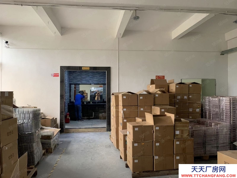 (出租) 深圳鹽田保稅區(qū)地鐵旁新出獨(dú)院紅本廠房出租，大小可分空地超大形象佳