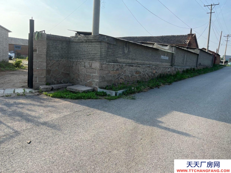 (出售) 鞍山千山下石橋前后兩個(gè)廠房倉庫