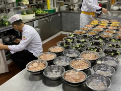 下館子吃預(yù)制菜，消費(fèi)者懵了