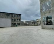 (出租) 廠房高度9米，占地面積10000平方米。