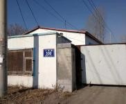 (出租) 租金便宜 彩鋼房 水泥地面 鋁合金門窗 臨近公路