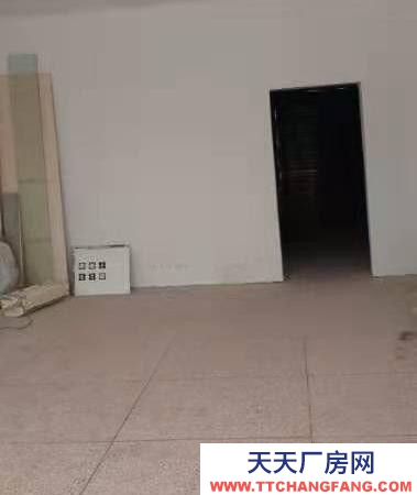 岳陽市君山區(qū) 是兩個門面！可做倉庫人可做生意