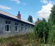 (出售) 主要是養殖用房，交通方便，位置好。