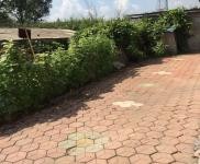 (出售) 急售煙筒山鎮(zhèn)里平房場(chǎng)地1000平交通方便