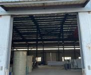 (出租) 四平鐵西高8米，長66米，寬30米。租金有意者面談。