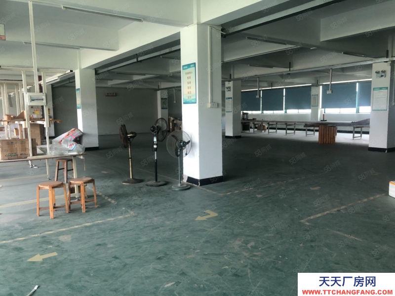 (出售) 汕頭正規工業廠房占地10畝，三棟建筑物，建筑面積8000平有紅本