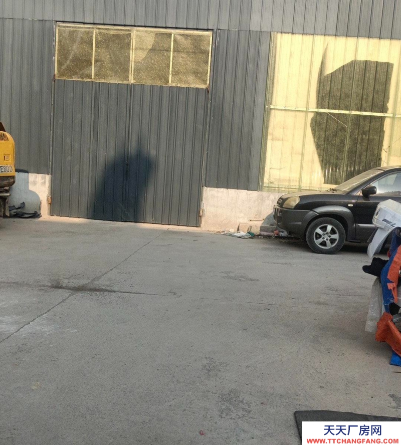 萊蕪車間4oo平左右，帶院子