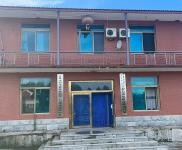 (出租)遼源 建筑面積1000平以上，各種設施齊全，有停車場！