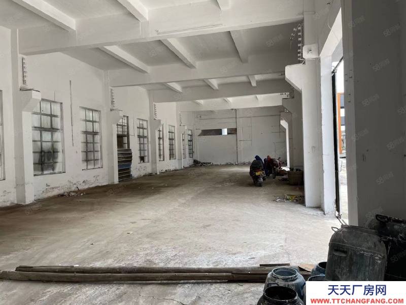 (出租) 蓬江區江會路，帶航吊，帶噴淋消防，23000平方簡廠