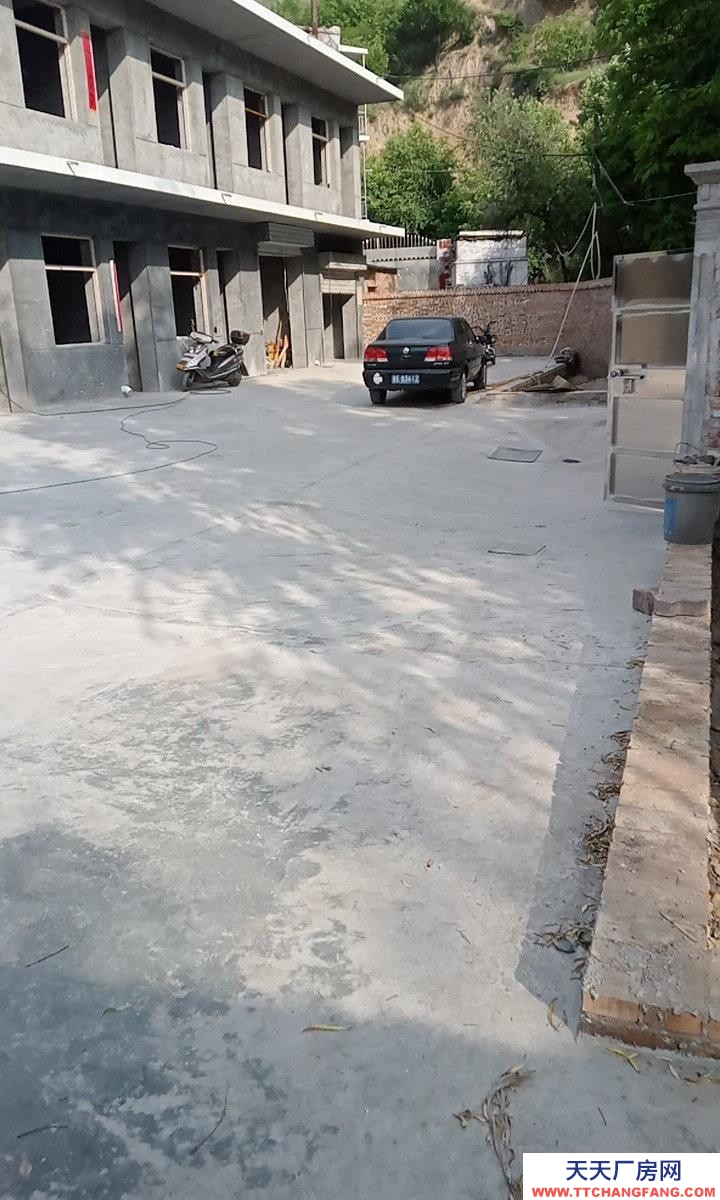 (出租) 整院二層共14間、可分租、整租。