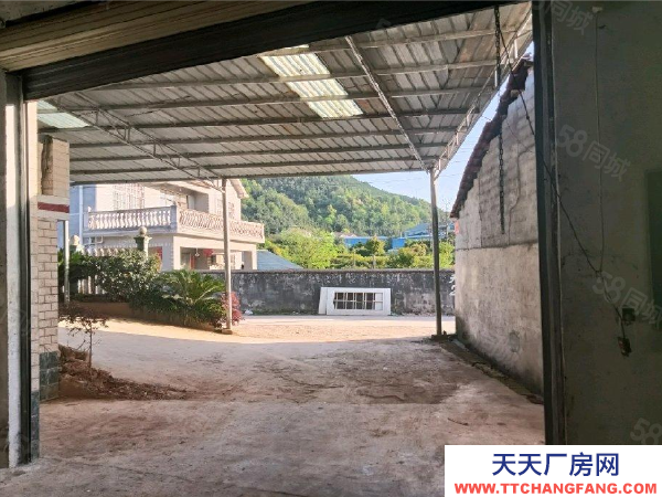 懷化市鶴城區 河西鳳坪村 一樓廠房二樓住房