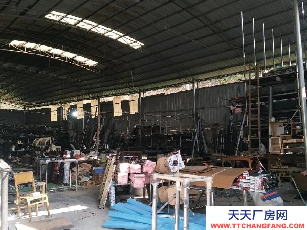 懷化市鶴城區(qū) 老廠房,年租金可收5萬八。現(xiàn)忍痛出售。