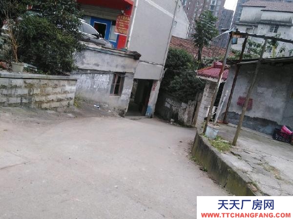 懷化市鶴城區 可做廠房，倉庫，交通方便，通水電