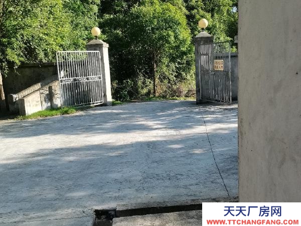 懷化市洪江區(qū) 交通方便，可進大車，居民