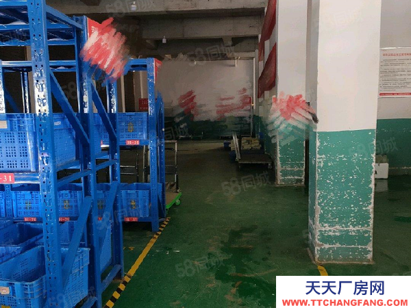 懷化市芷江區(qū) 一樓廠房倉庫出租  開有電動門