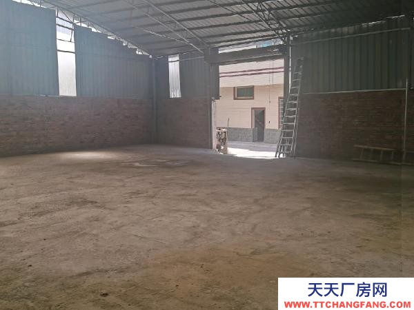 永州市祁陽區廠房出租 四周紅磚砌圍墻，高5米，電動卷扎門，