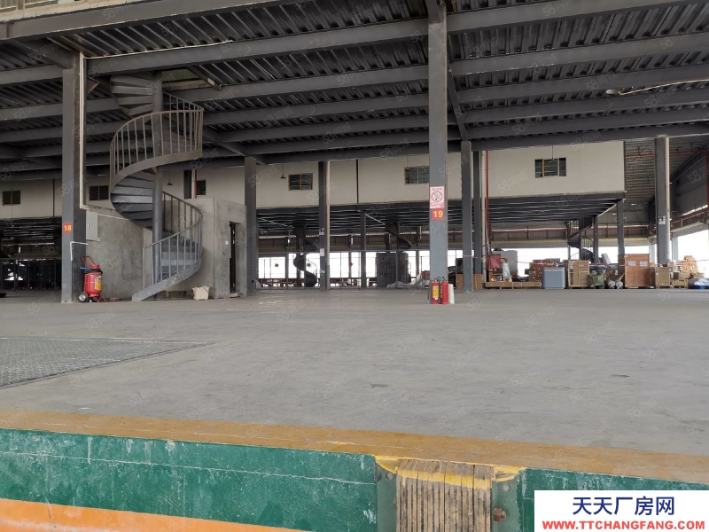 (出租) 惠州惠城區(qū)物流倉(cāng)庫(kù)出租7000平方帶御貨平臺(tái) 空地大 交通方便