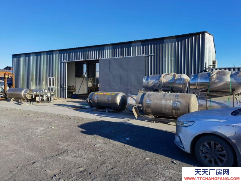 (出租) 新建廠房，大門口是二級(jí)路，路邊有飯店超市等，院內(nèi)是停車場(chǎng)