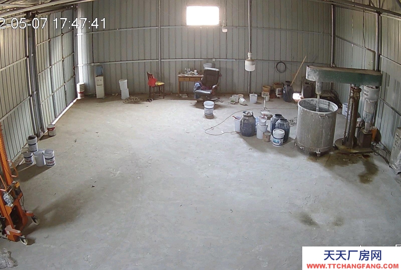 (出租) 化肥廠后一公里，水電齊全，內(nèi)置廠房，停車位