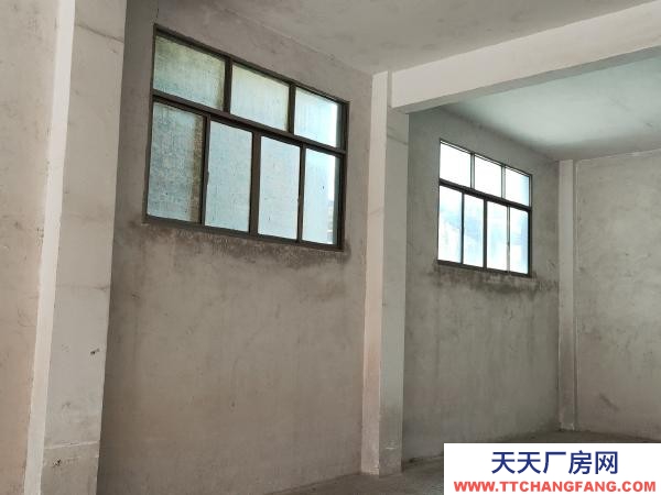 永州市寧遠物資倉庫 層高4.5米寬8米深20米，可以作為小型倉庫或小型加工廠。