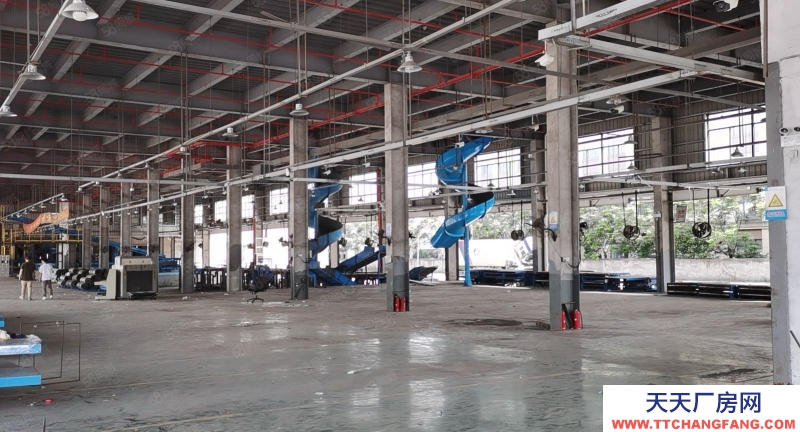 紹興市上虞區(qū)(出租) 上虞東關(guān)互通57800方出租有行車可做機(jī)械生產(chǎn)層高12米紡織行業(yè)