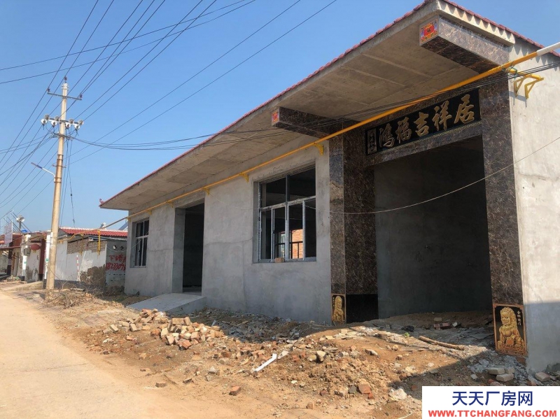 邢臺 平鄉蔬菜制品廠房出租) 位于前油召村，交通便利，水電網齊全。價格面談。