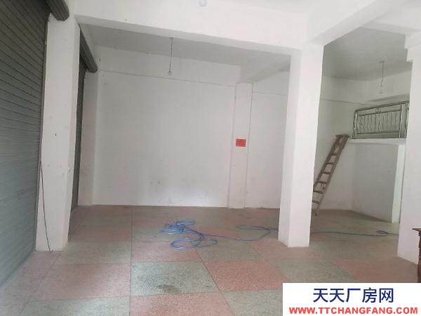 婁底市婁星物資倉庫 婁底市春暉學校旁，梅子灣移民區，交通便利，可做倉庫，。