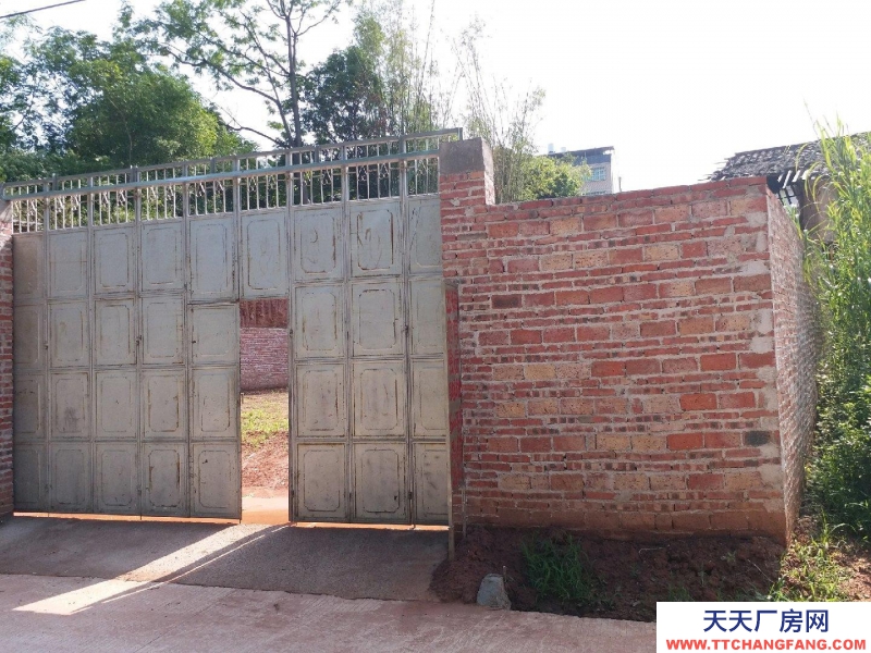 (出租) 梅州興寧可做各種加工廠或倉庫內有套房5房2廳，水電齊全。