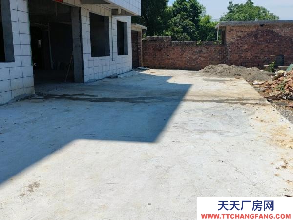 婁底市新化乳制品廠房  層高3米5，四百平方室內。另有800平方空地