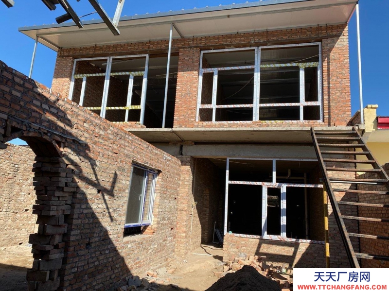 (出售) 賽罕著急低價出售，九中西墻附近，