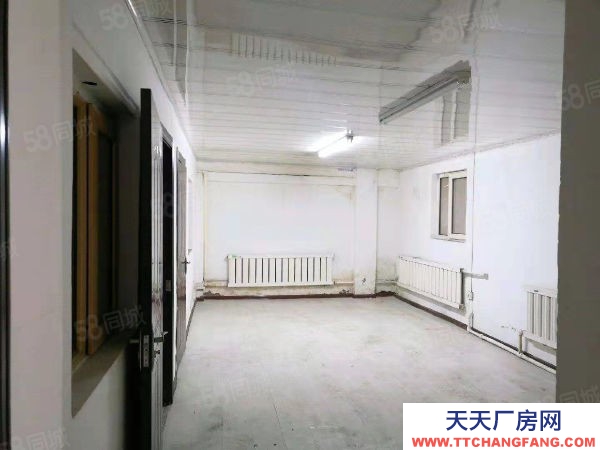 平房可分租，臨地鐵口 平房1000平芯片廠房 倉庫出租，位置優越