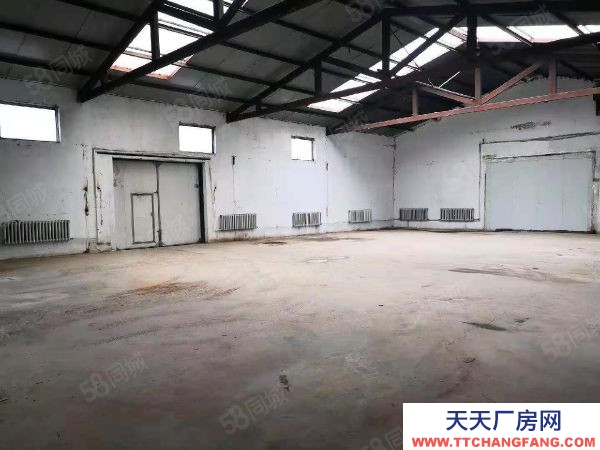 平房可分租，臨地鐵口 平房1000平廠房 倉庫出租，位置優越