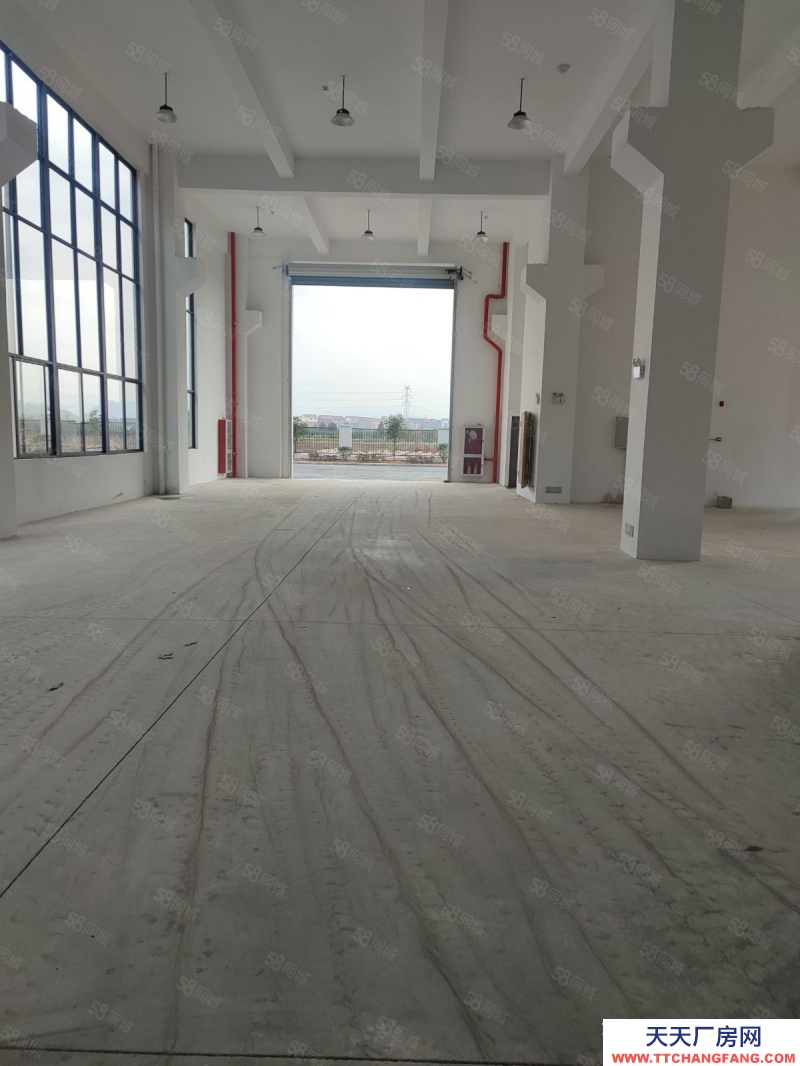 金華市婺城(出租) 秋濱磚混單層廠房2900平帶辦公室,清爽大氣,門口寬敞