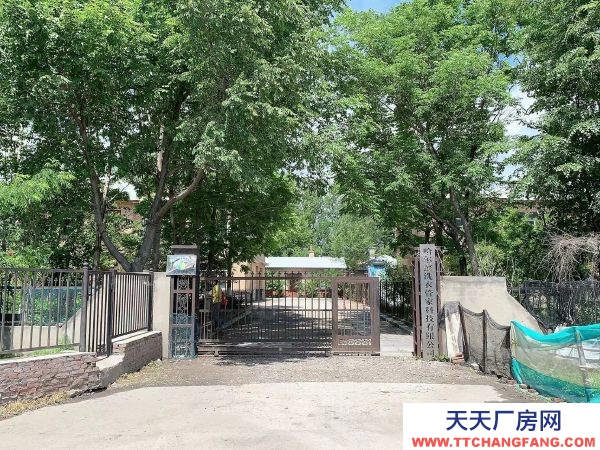 呼蘭獨門獨院廠房倉庫配二層小樓出租